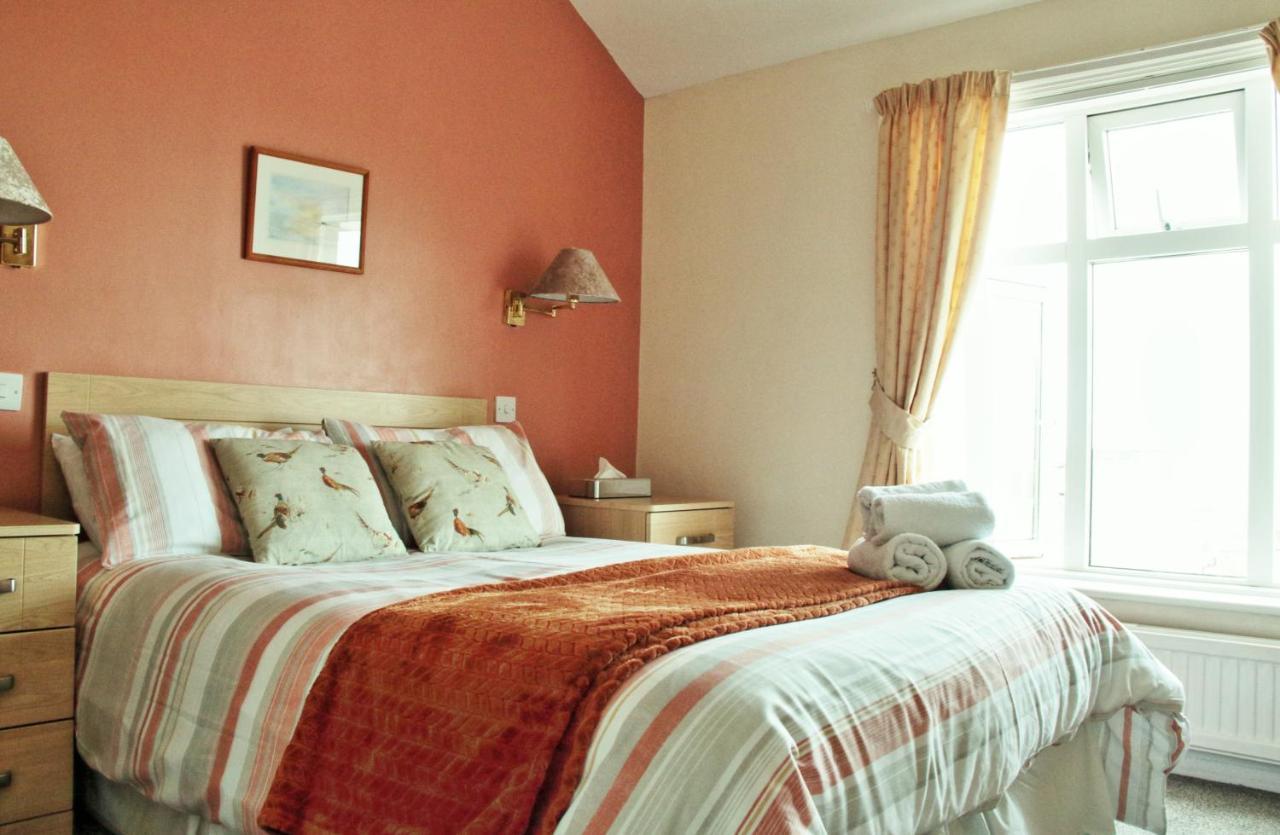 Haven Crest Hotel Whitby Buitenkant foto